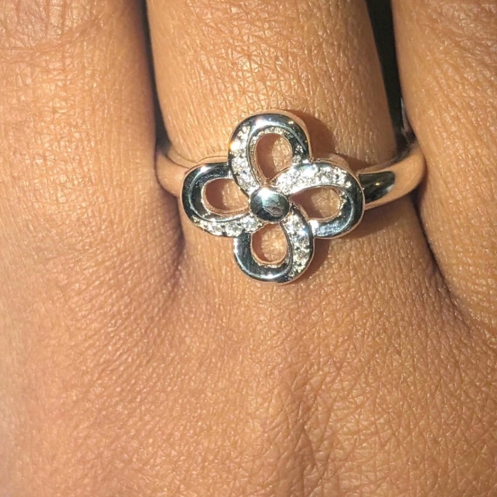 Women's High Quality 925 Sterling Silver Moissanite Four Leaf Clover Ring Sz 10